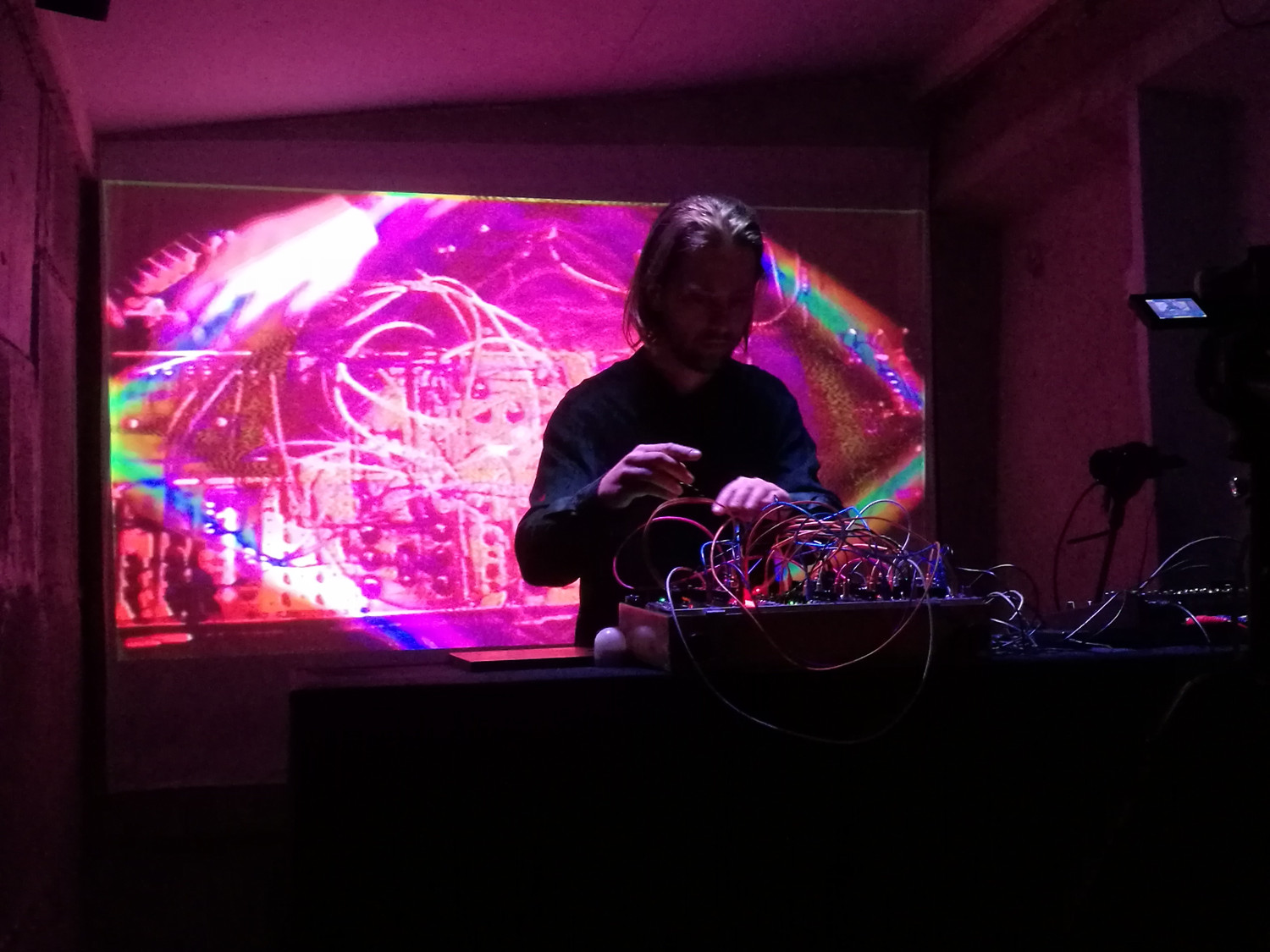 jacob remin live at erica garage, photo by sidsel christensen