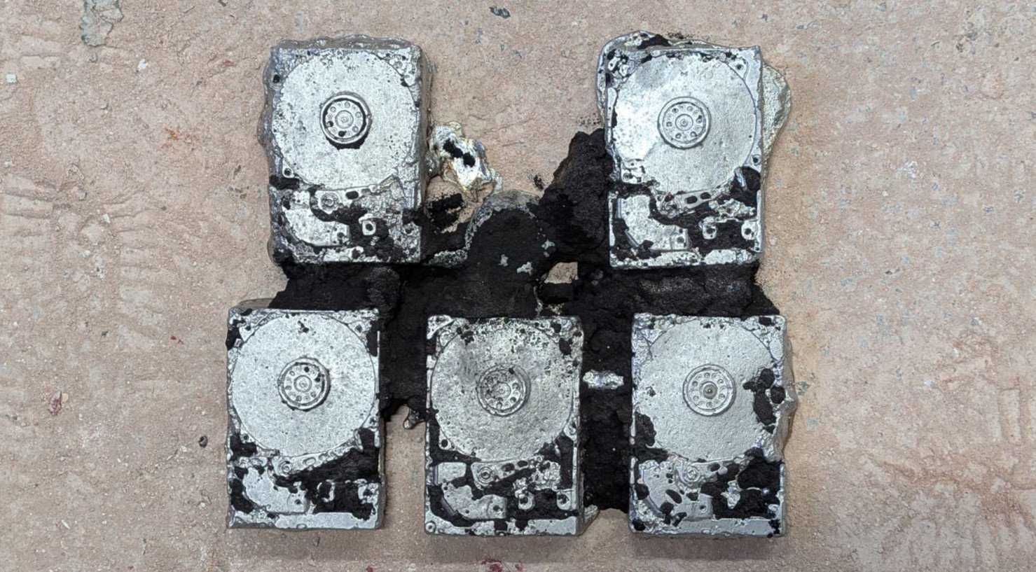 process picture: aluminum cast harddrives